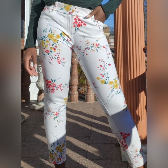 New York & Company Pants - Women's Floral The Audrey Pant